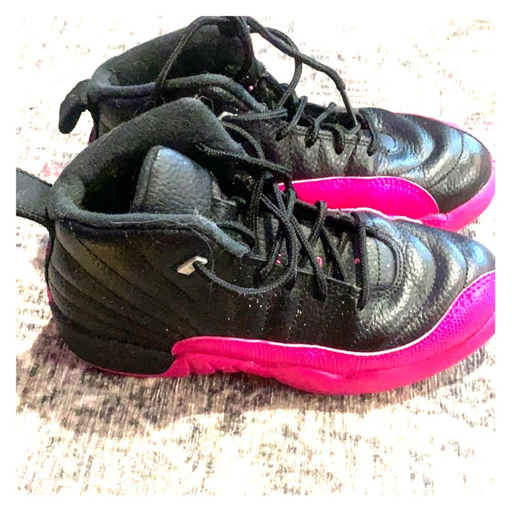 Girls Jordan size 2